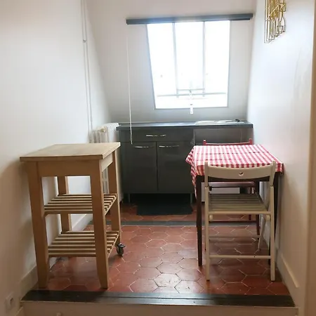 Sous Les Toits De Apartment